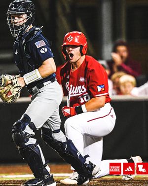 Image post by @RaginCajunsBSB on Twitter