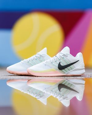 Image post by @sneakerpolitics on Instagram