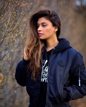 Image post by @itsloveneel on Instagram