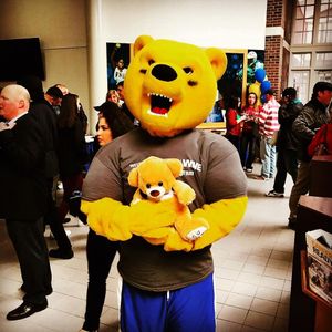 Image post by @wne_goldenbears on Instagram