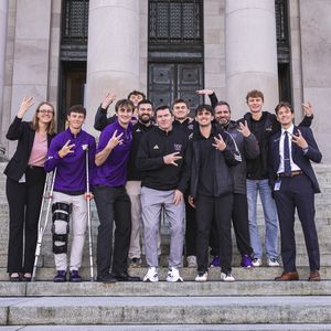 Image post by @uw_msoccer on Instagram