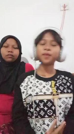 Video post by @da7april on TikTok