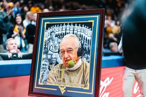 Image post by @WVUhoops on Twitter
