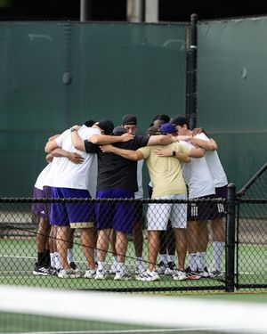 Image post by @uw_mtennis on Instagram