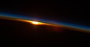 Image post by @iss on Instagram