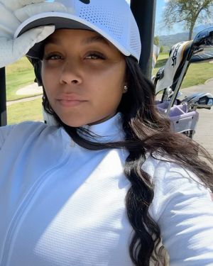 Image post by @cheynotshy on Instagram