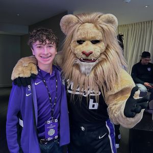 Image post by @etraintalks on Instagram