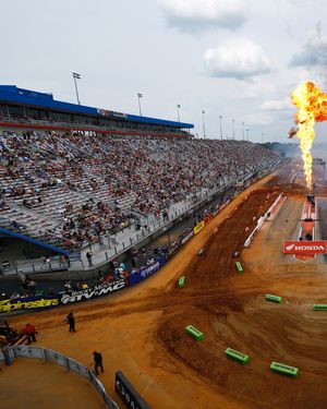 Image post by @supermotocross on Instagram