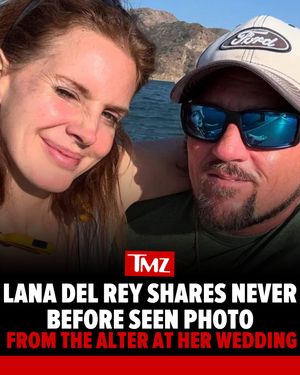Image post by @tmz_tv on Instagram