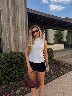 Image post by @sophdenker on Instagram