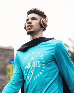 Image post by @melo on Instagram