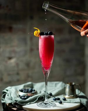 Image post by @beautifulbooze on Twitter