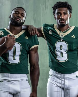 Image post by @usffootball on Instagram