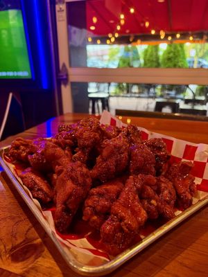 Image post by @wingnutzbarandgrill on Instagram