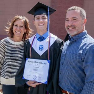 Image post by @thomasmoreky on Instagram