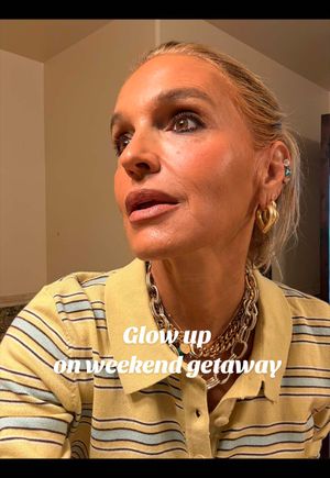 Video post by @shop.with.caroline on TikTok
