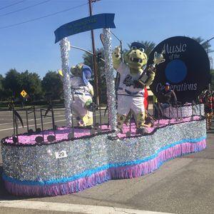 Image post by @rcquakes on Instagram