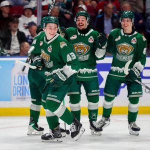 Image post by @everett_silvertips on Instagram