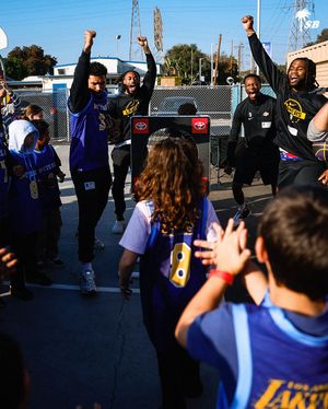 Image post by @southbaylakers on Instagram