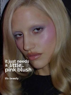Image post by @thefashionobserve on Instagram
