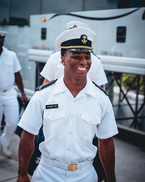 Image post by @navyfb on Instagram