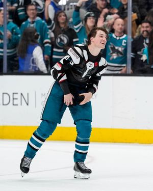 Image post by @SanJoseSharks on Twitter