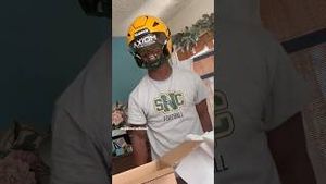 Video post by @riddellsports on YouTube