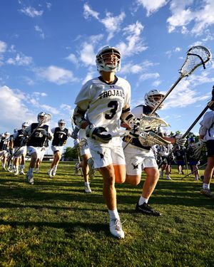 Image post by @midloboyslax on Instagram