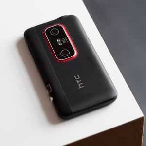 Image post by @htc on Instagram