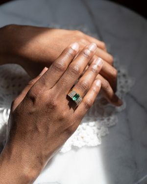 Image post by @maejeanvintage on Instagram