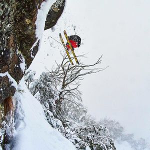 Image post by @j_skis on Instagram