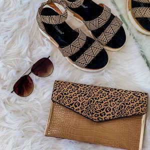 Image post by @shopfillyflair on Instagram