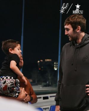 Image post by @spurs on Instagram