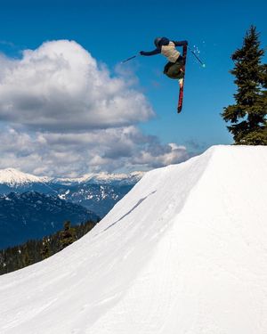Image post by @whistlerblackcomb on Instagram