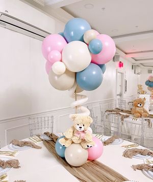 Image post by @partyup_balloons_by_melissa on Instagram