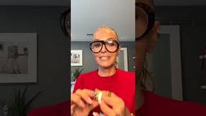 Video post by @shop.with.caroline on YouTube