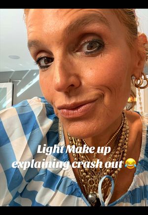Video post by @shop.with.caroline on TikTok