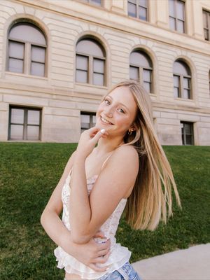 Image post by @lydiaslens04 on Instagram