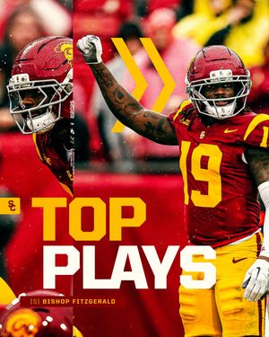 Image post by @uscfb on Instagram