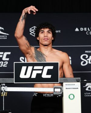 Image post by @ufcespanol on Instagram