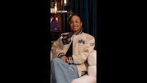 Video post by @warnerbrostv on YouTube