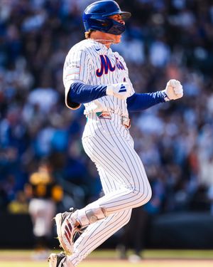 Image post by @_evanyu on Instagram