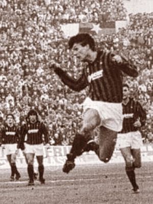 Image post by @retro_calcio on Instagram