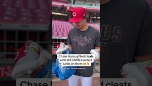 Video post by @Topps on YouTube
