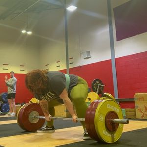 Image post by @caitlindavies.lifts on Instagram