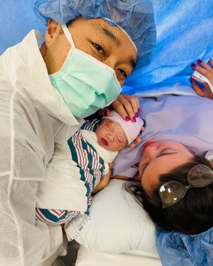 Image post by @alazay_official on Instagram