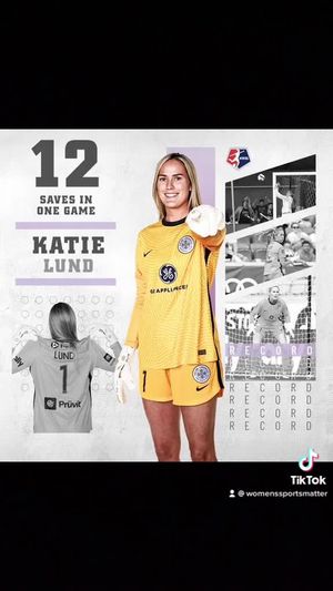 Image post by @womenssportsmatter on Facebook