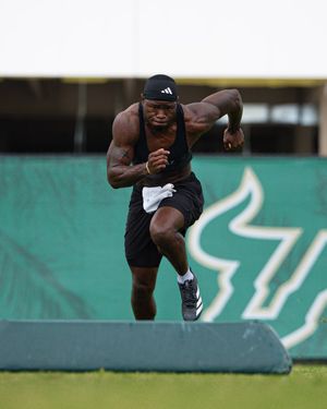 Image post by @usffootball on Instagram