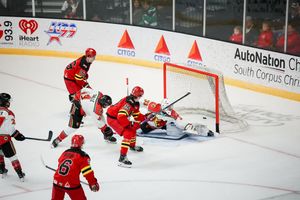 Image post by @iceraysnahl on Instagram