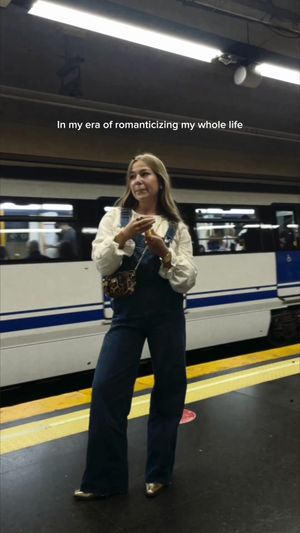 Video post by @carlotagrandeb on TikTok